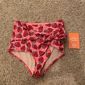 NWT Kortni Jeane Medium Tie Up Front Bottoms